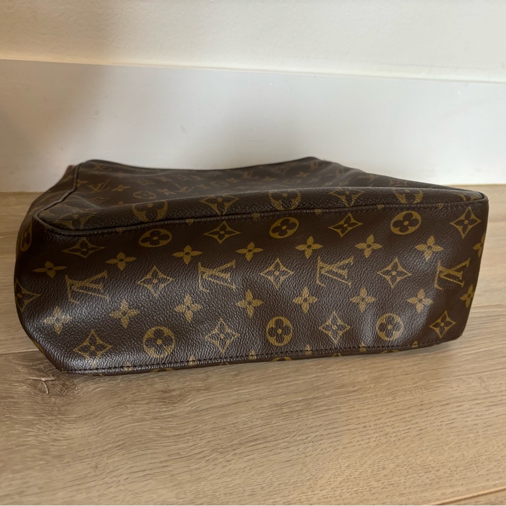 Louis Vuitton Monogram Looping MM - Picture 9 of 13